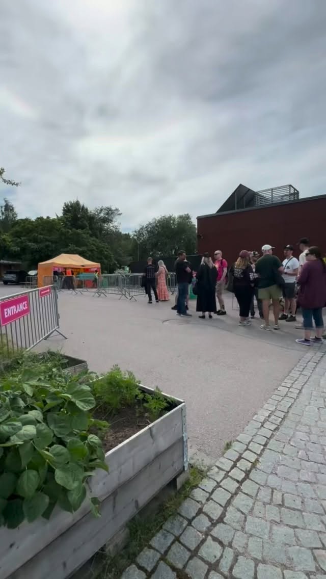 Tuju pullistelee taas Viikissä! 🍻

Ollaan perinteisesti mukana Coolheadin Craft Beer Garden Festivalilla koko viikonlopun ajan. Paikanpäällä 33 panimoa, kansainvälisen tason bailut ja Tujun tuoreimmat tykki-oluet!

Sammuta janosi, juo Tujua! 🔥